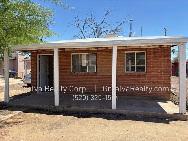 Primary Photo - 4542 E 20th St