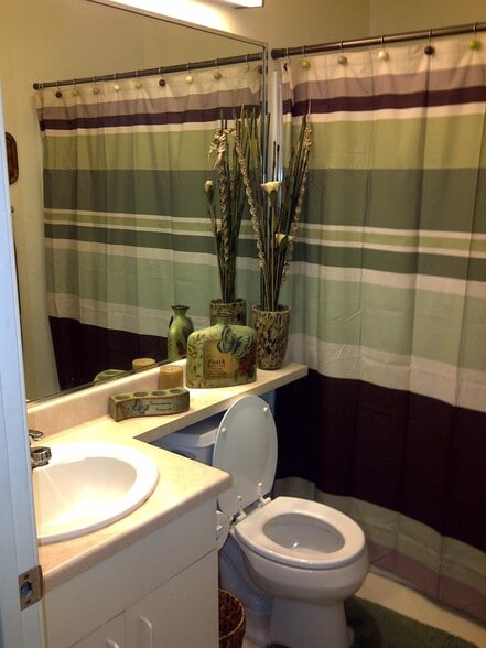 Building Photo - 260 Perkins Street