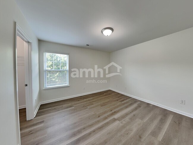 Building Photo - 4012 Lawrence Daniel Dr
