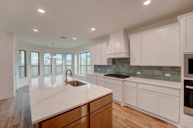 Building Photo - Must See 5 Bed 4.5 Bath in Northlake