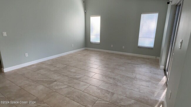 Building Photo - 925 Osprey Ln