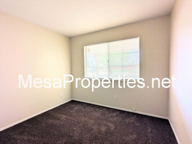 Building Photo - 15635 Desert Springs Dr