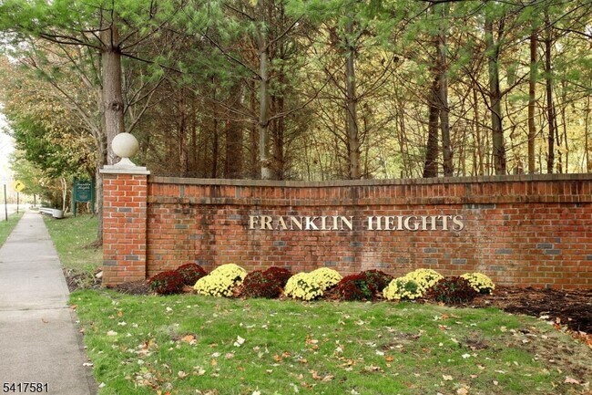 Building Photo - 2051 Charles Ct