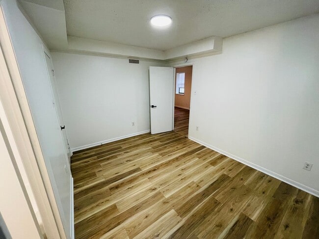 Building Photo - CROSS ST APARTMENTS