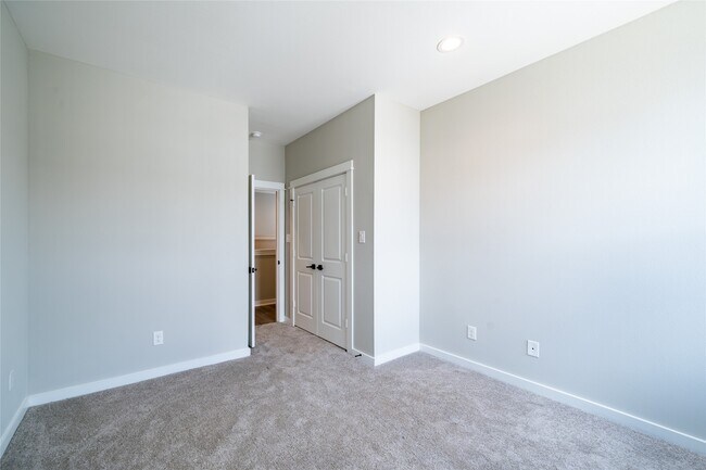 Building Photo - 11325 Stonework Garden Ln