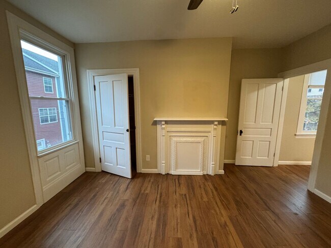 Building Photo - Beautifully Renovated 3BR Row Home in Deutschtown – Spacious, Modern & Incredible Location