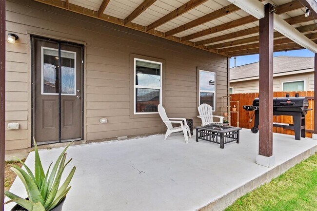 Building Photo - 1461 Amy Dr