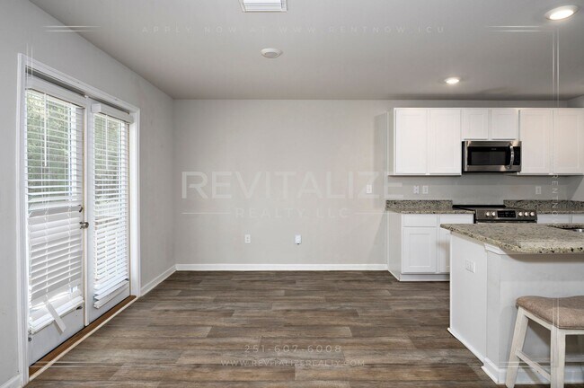 Building Photo - Dream 2-Story 5 BD 3 BA House in Spanish Fort!