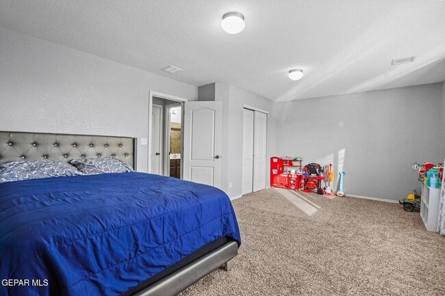 Building Photo - 7045 Eagle Nest Ct