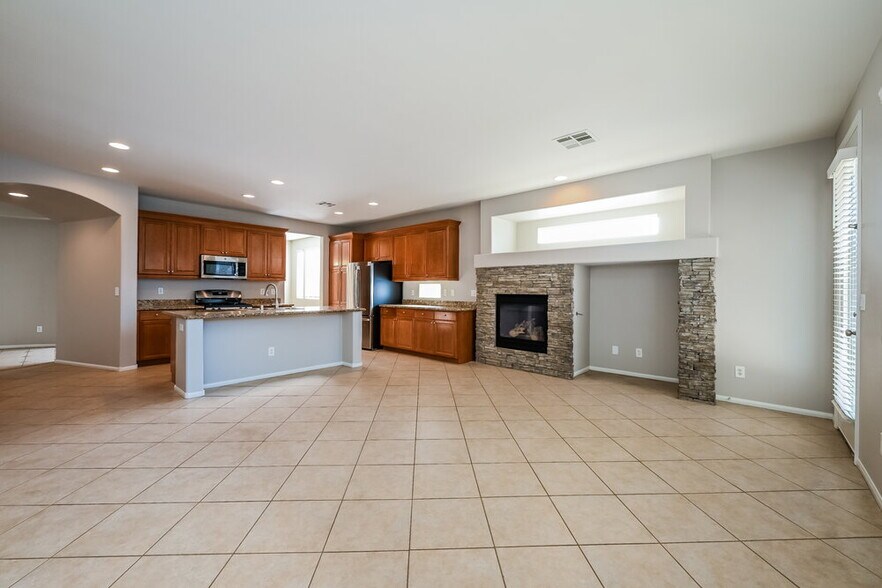 Building Photo - 9413 Andesite Hollow Ct