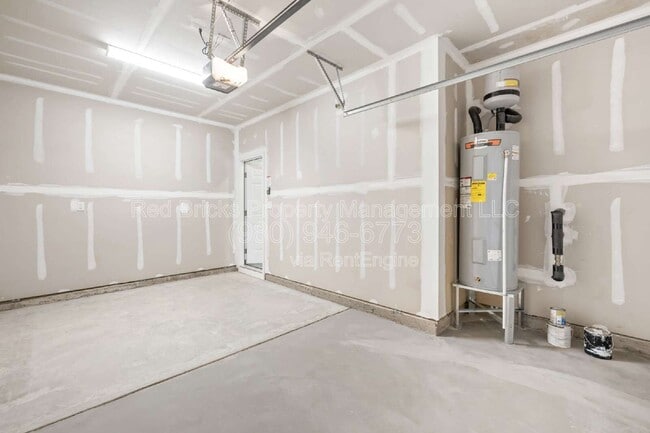 Building Photo - 1528 Cedar Tree Dr