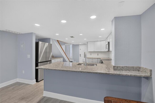 Building Photo - 1028 Apollo Beach Blvd