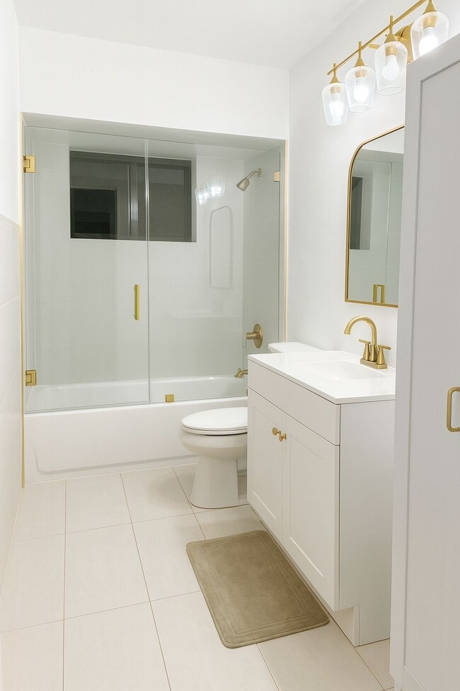 Building Photo - 4205 Hayes St