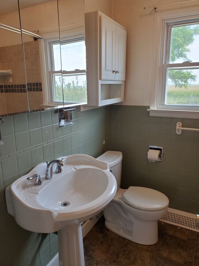 Building Photo - 4 Bedroom Horse Property on 3 acres close to downtown Ault