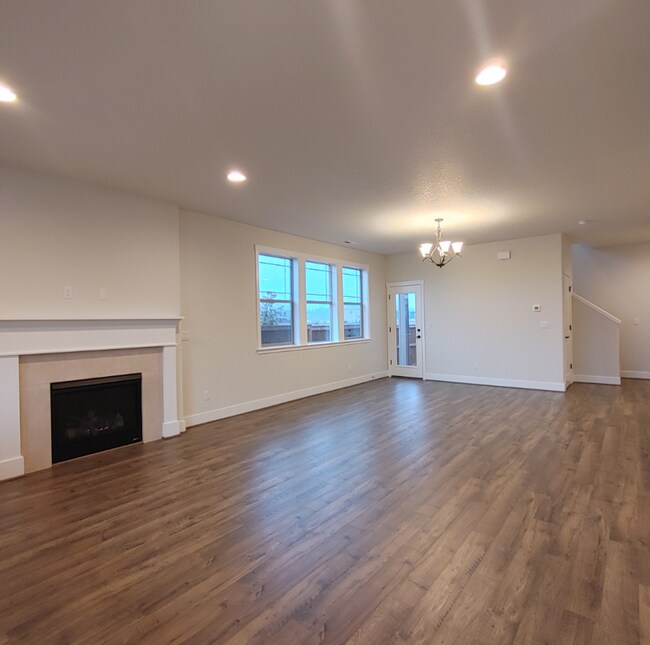 Building Photo - Modern 4BR + AC | Minutes to Hillsboro & High Tech Corridor - Coming Soon!