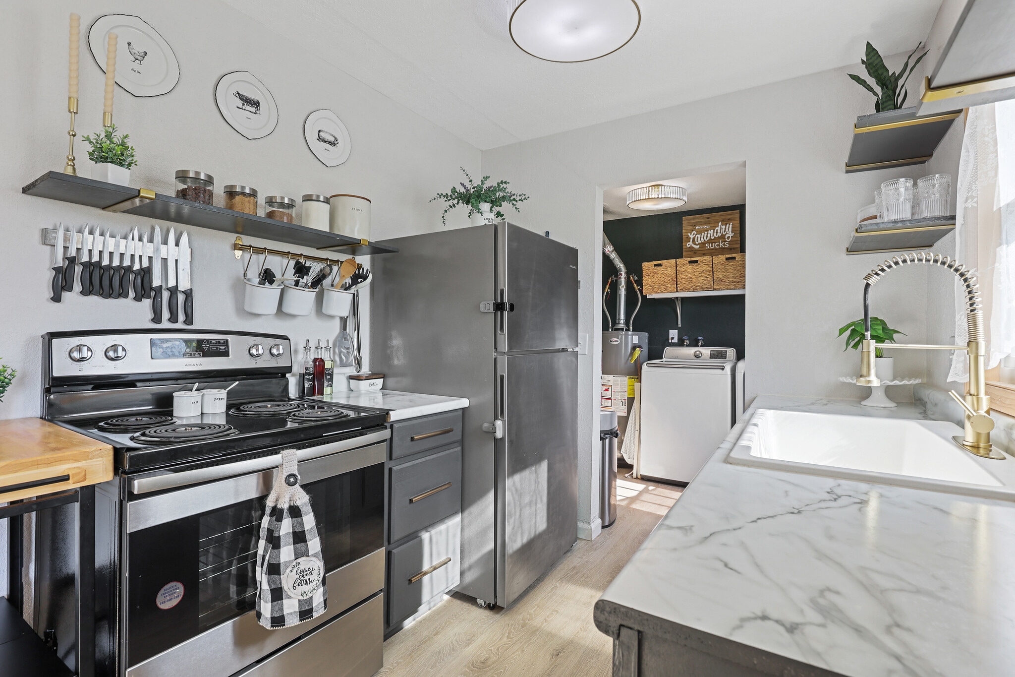 Building Photo - 2120 Rena Pl