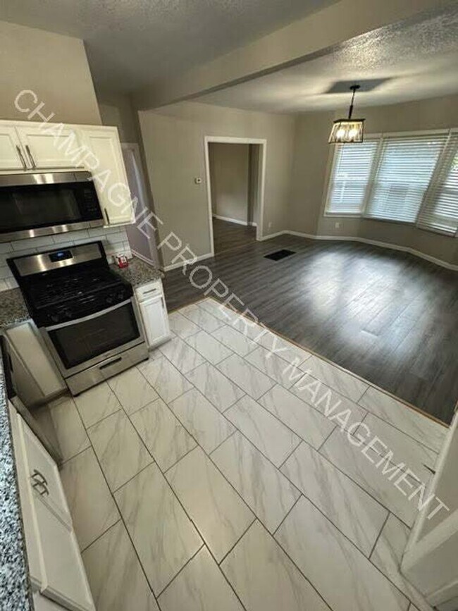 Building Photo - Single Family Home in Kansas City