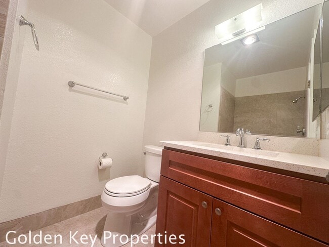 Building Photo - Move-in ready 2-Bedroom / 2-Bathroom apart...