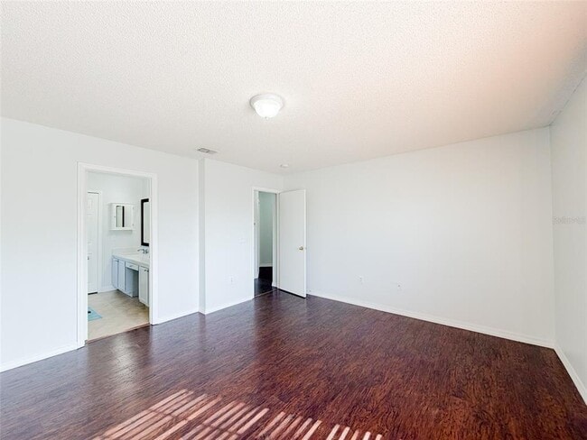 Building Photo - 1300 Carey Glen Cir