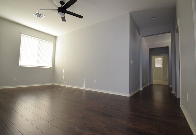 Building Photo - Beautiful Cooley Station Bungalow, 3 bed 2.5 bath with loft