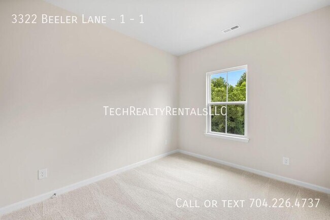 Building Photo - 3322 Beeler Ln