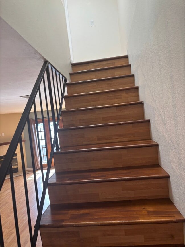 Building Photo - All Upgraded Townhome In Cherokee Canyon Gated Complex