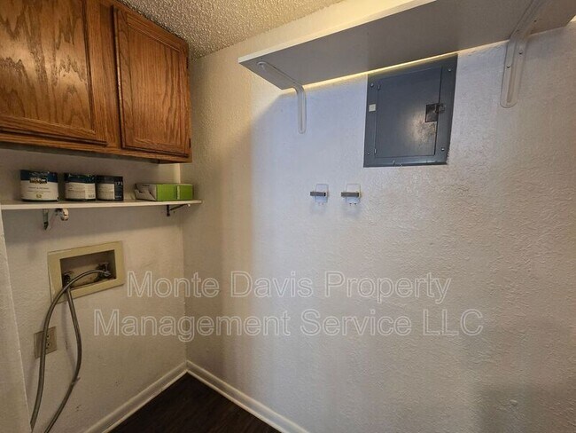 Building Photo - 1713 Cinnamon Path