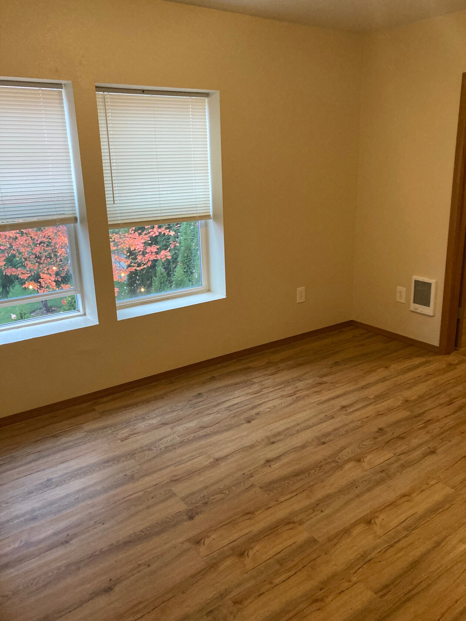 Building Photo - 104 Mill St