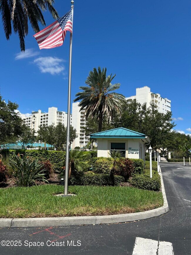 Building Photo - 7 Indian River Ave