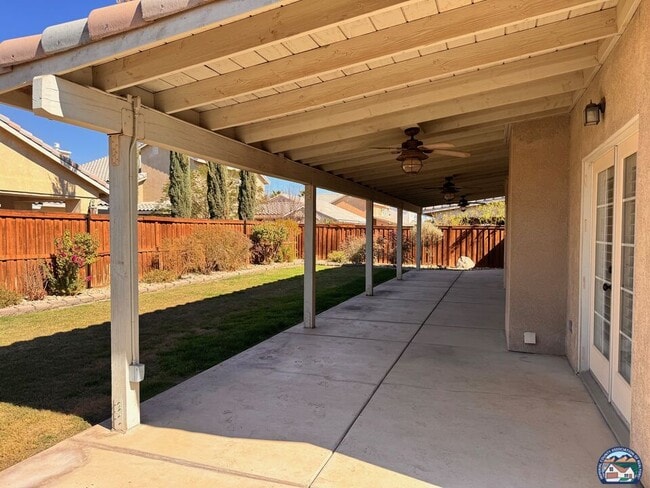 Building Photo - 2640 Lenrey Ave