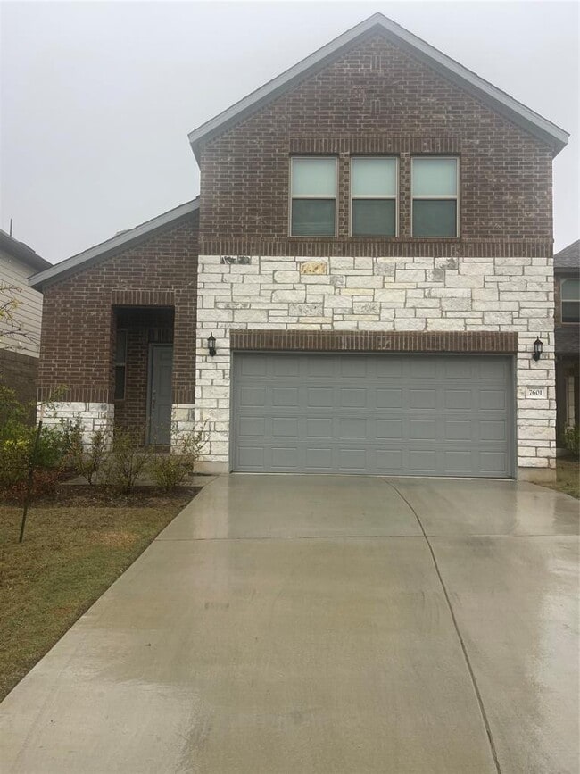 Building Photo - 7601 Albany Dr