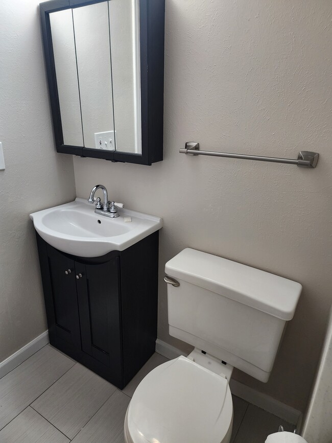 Building Photo - 7834 Greenbriar Cir