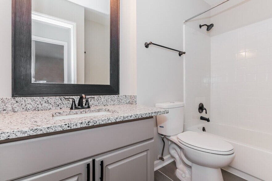 Building Photo - 4503 Bathurst Dr