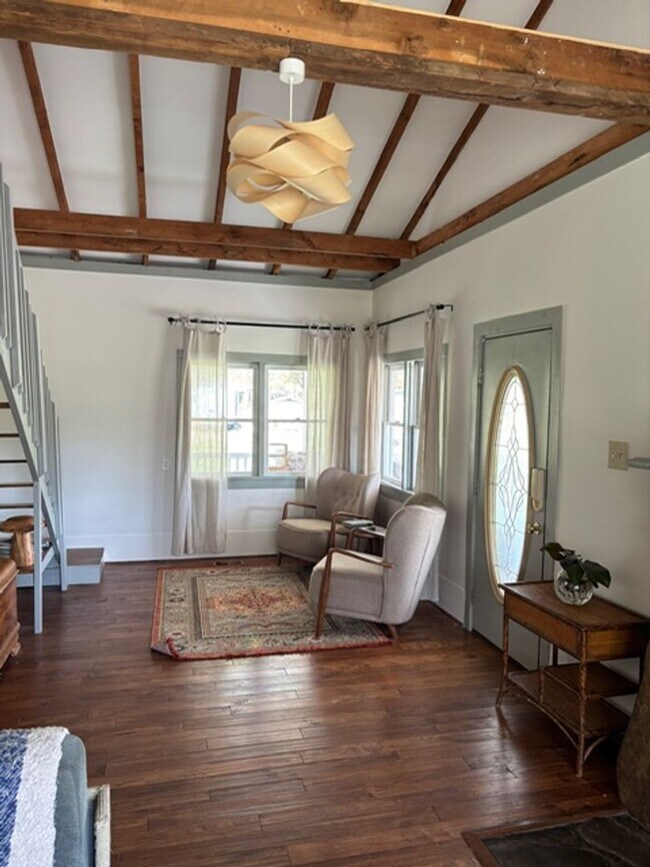 Building Photo - Rare Oasis: 2BR Home with Large Loft Area on 1.5 Acres Bordering National Forest and Fronting Dry...