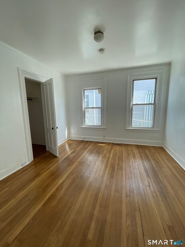 Building Photo - 69 W Liberty St