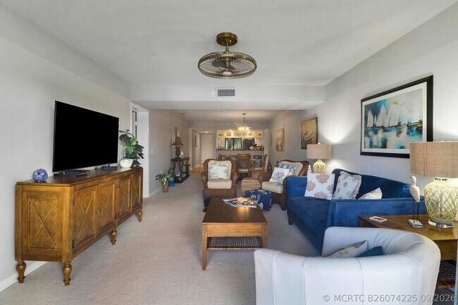 Building Photo - 1601 Marina Isle Way