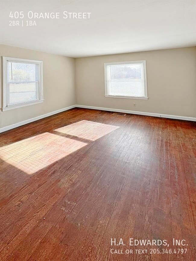 Building Photo - 405 Orange St