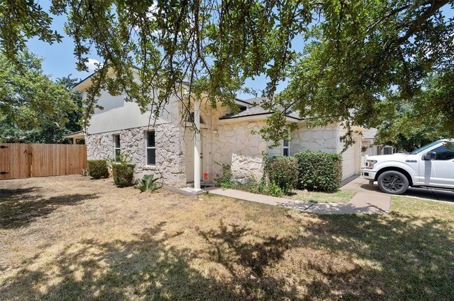 Building Photo - 2601 Turtle River Dr