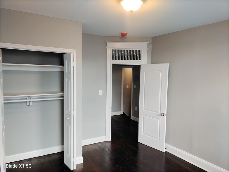 Building Photo - 622 Linnard St