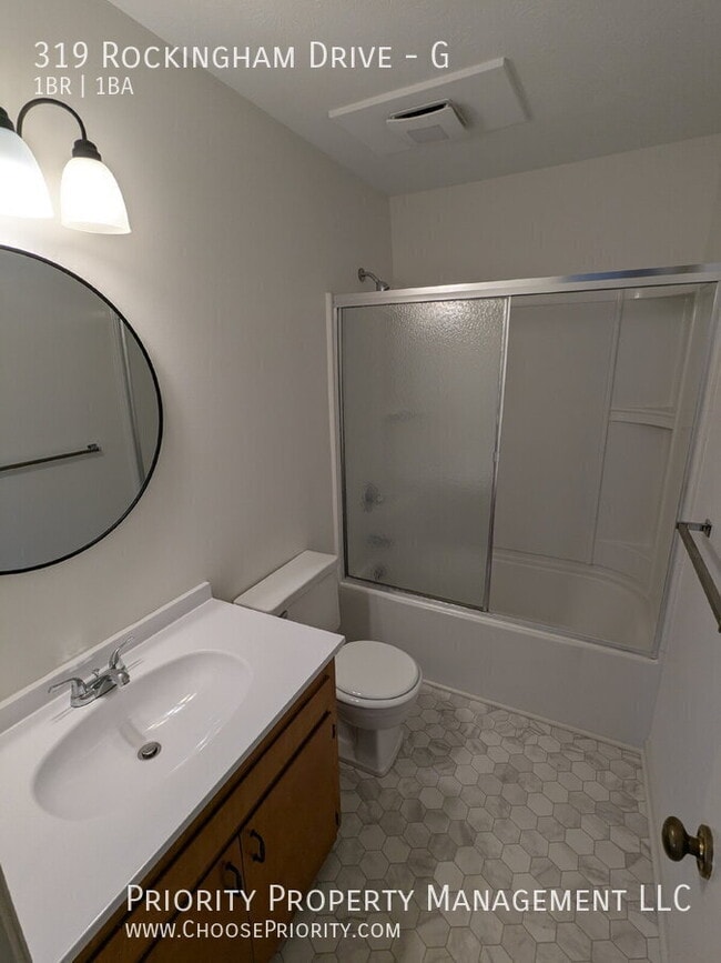 Building Photo - 319 Rockingham Dr