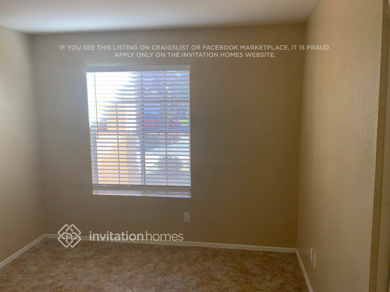 Building Photo - 9212 W Charleston Ave