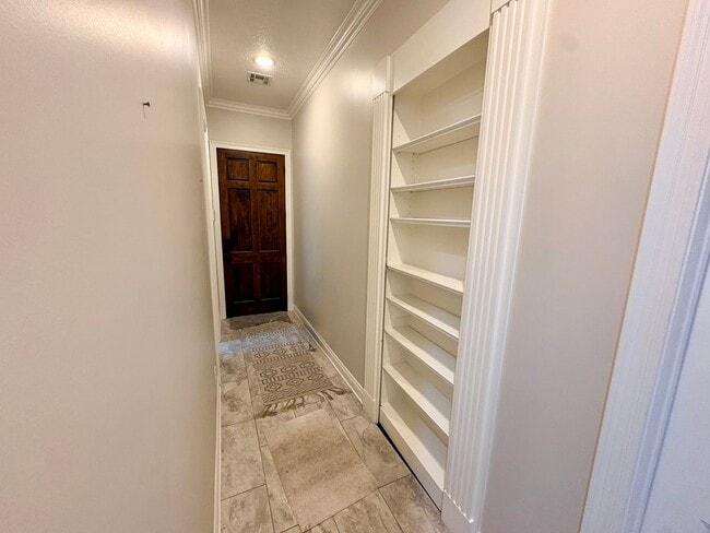 Building Photo - 3714 Willow Wood Dr