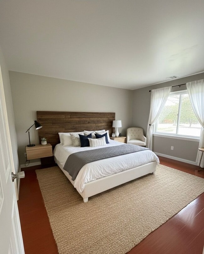 Building Photo - Upgraded 3-bedroom, 2-bath 1,240 sq. ft. i...