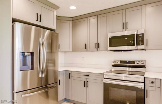 Building Photo - 4911 Santa Monica Ct