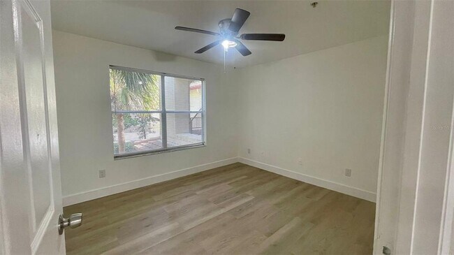 Building Photo - 826 Camargo Way