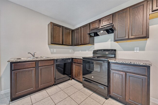 Building Photo - 14774 Bowie Ln