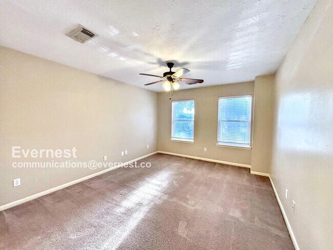 Building Photo - 8019 Carmel Cir