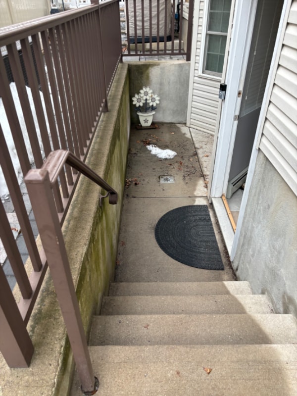 Building Photo - 165 El Camino Loop