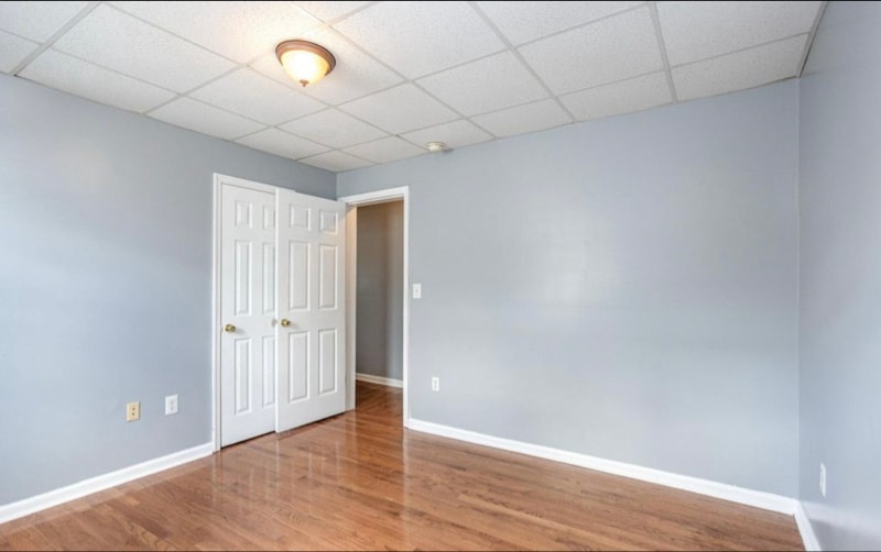 Building Photo - 4002 Oakford Ave