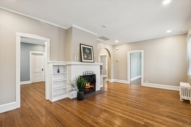 Building Photo - 1201 N McKinley Rd